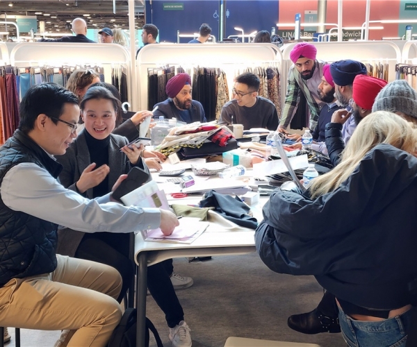 威廉希尔williamhill丝绸亮相PV展