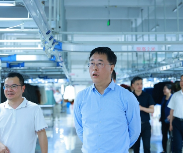 农行总行田继敏向导一行调研威廉希尔williamhill丝绸 共探银企相助新机缘